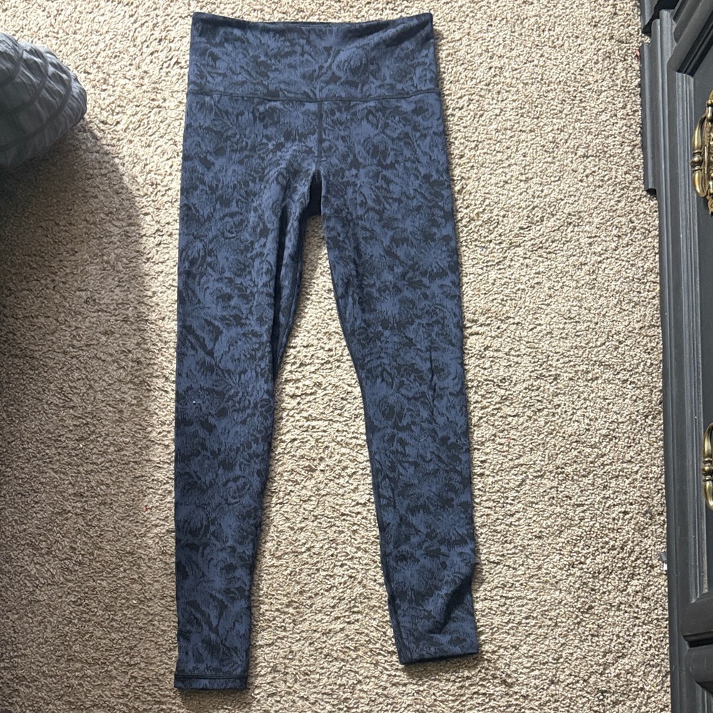 Athleta Elation Textured Tight Size Medium